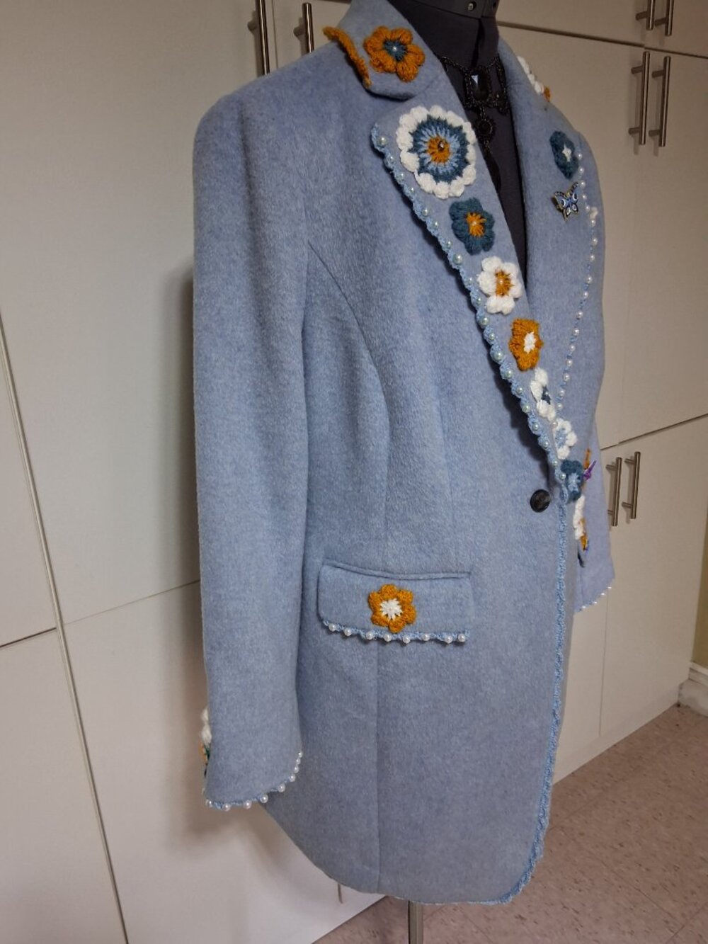 Upcycle Light Blue Crochet Flowers 3/4 Length Coat Size 16 - Picture 6 of 12